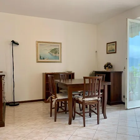 Apartman Mamma Ciccia - Front Apartment, And Swimming Pool Lierna